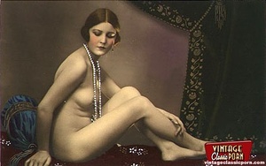 Real vintage color tints naked beauties  - Picture 6