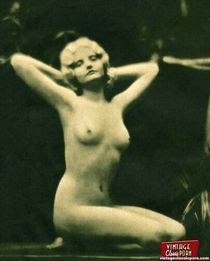 Pretty vintage naked models posing nude  - Picture 8