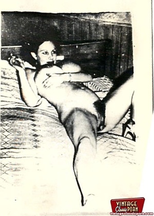 Vintage hairy nude home made pictures fr - XXX Dessert - Picture 6