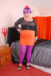 Curvy Fanny