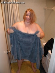 Big butt fat milf took a shower before cock blowing and - Picture 12