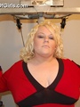 BBW busty blonde housewife Stacy walking - Picture 2