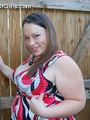 Chubby lusty housewife playing with her - Picture 2