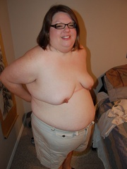 You've hever seen such horny super fat housewife with - Picture 4