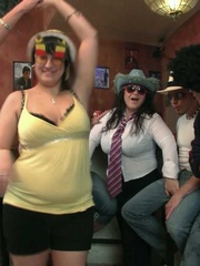 The three slender guys and the three fat chicks get wild - Picture 9