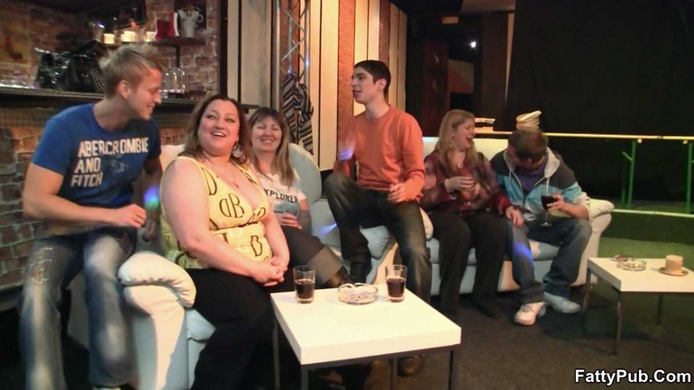 The fatty at the BBW orgy party in the bar is bent over - Picture 3