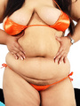Chunky Thai girl Gip in skimpy bikini - Picture 3