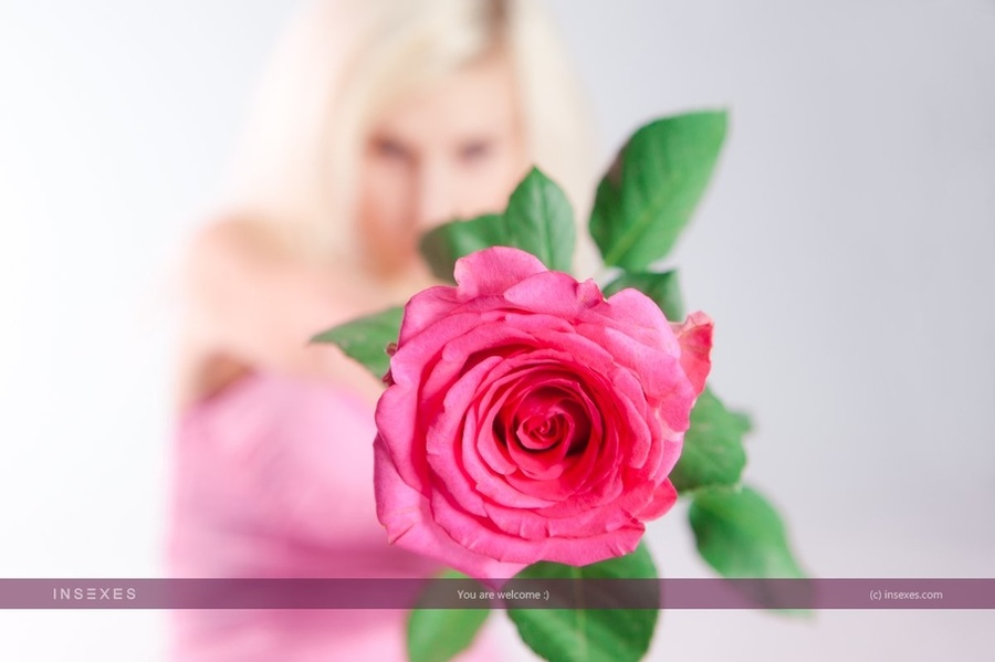 Randy blonde teeny slut displays her gorgeo - XXX Dessert - Picture 9