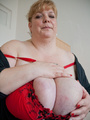 Blonde fat slut undresses to demonstrate - Picture 11