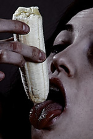 Horny teeny cutie enjoying a banana in her mouth and pussy. - Picture 6