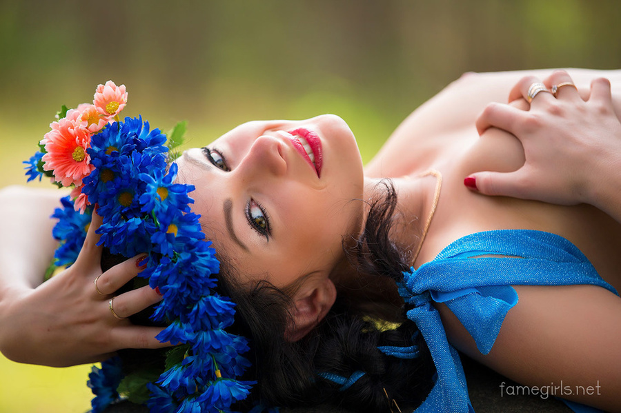 Colorful cute elegant sex model drops some  - XXX Dessert - Picture 9