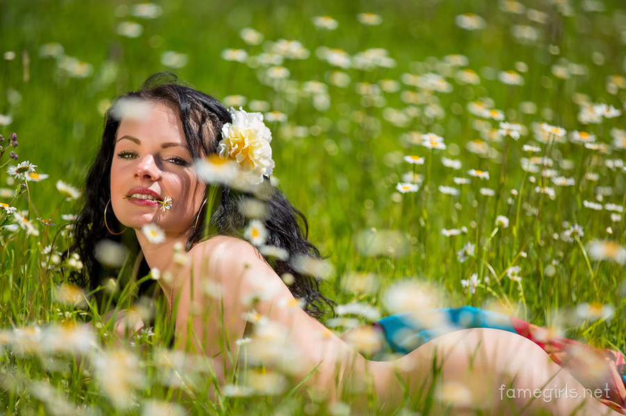 Sweet babe in sexy sunny yellow top strips  - XXX Dessert - Picture 11