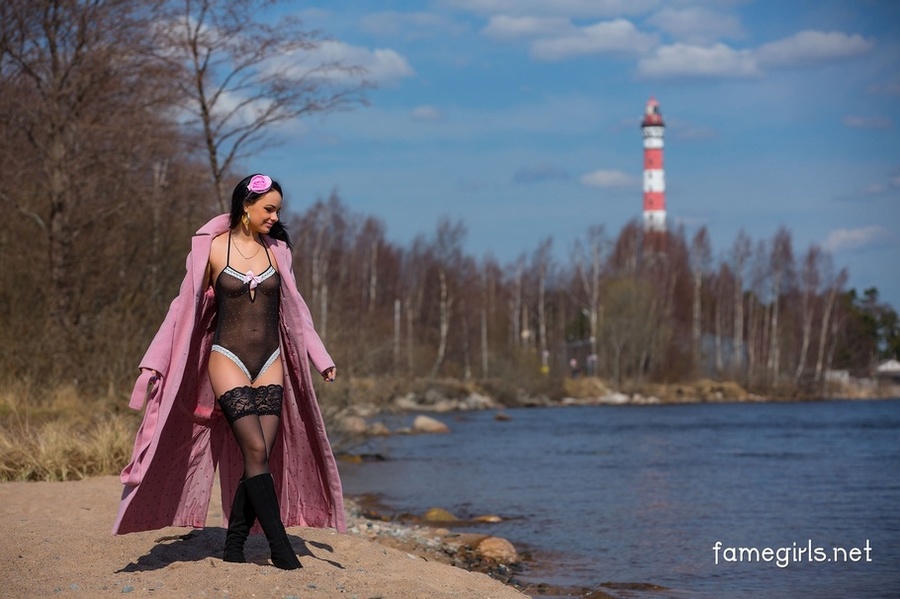 Cute babe walking along lake stops to strip - XXX Dessert - Picture 1