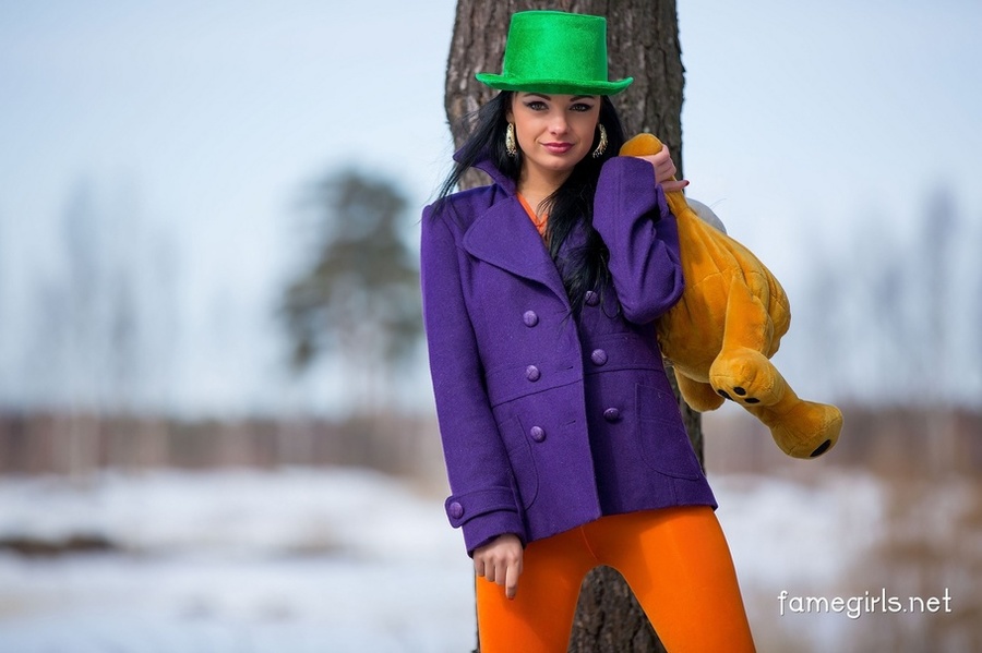 Cute sex model dressed in flashy chick clot - XXX Dessert - Picture 1