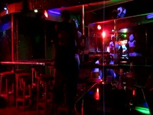 Dirty pictures from a hidden camera from a bar - Picture 6