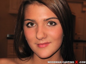 Mischievous brunette gals smiling to camera a the casting - Picture 12