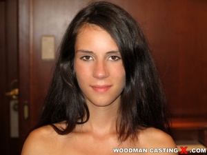 Enjoy close up pics of smiling brunette teen girls - Picture 5