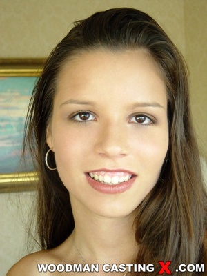 Enjoy close up pics of smiling brunette teen girls - Picture 8