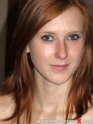 Teen gals with red hair look very sexy - Picture 8