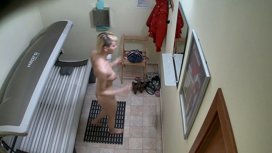 Magnificent czech girls with beautiful bodies in the solarium. - XXXonXXX - Pic 4