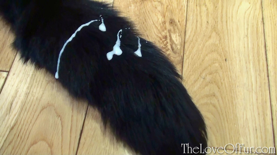 Brunette mistress in red latex boots and ca - XXX Dessert - Picture 11