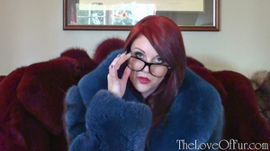 Red lady in glasses and a blue fur coat  - Picture 4