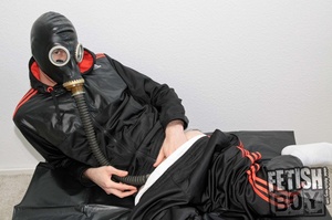 Respirator and cock pump are the best boys' toys - Picture 2