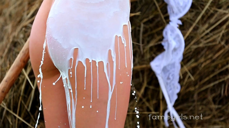 Hot brunette teen babe Katie relaxing outdo - XXX Dessert - Picture 1