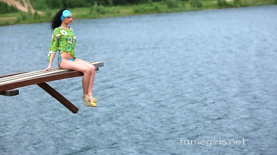 Awesome pics with hot girls showing off the - XXX Dessert - Picture 4