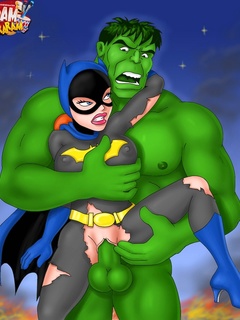 Porn Batgirl rocking on Hulk's long dong while Hank - Picture 1