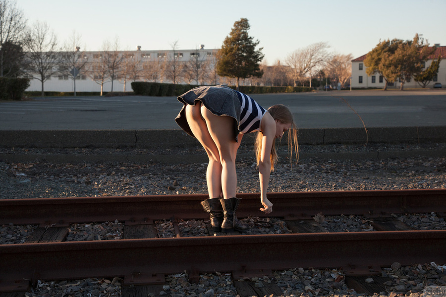 Mischievous blonde teen babe taking off her - XXX Dessert - Picture 3