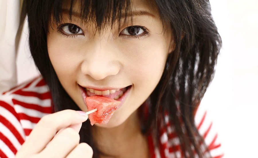 Girl does some flashing in her striped shirt and white skirt. - XXXonXXX - Pic 5