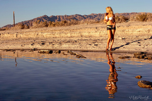 Delicious girl in black short and white bra showcase her goodies infront of a lake. - XXXonXXX - Pic 2