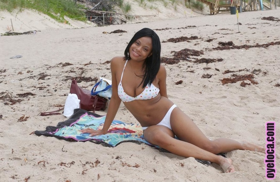 Sexy ebony sucks his dick then gets hammere - XXX Dessert - Picture 1