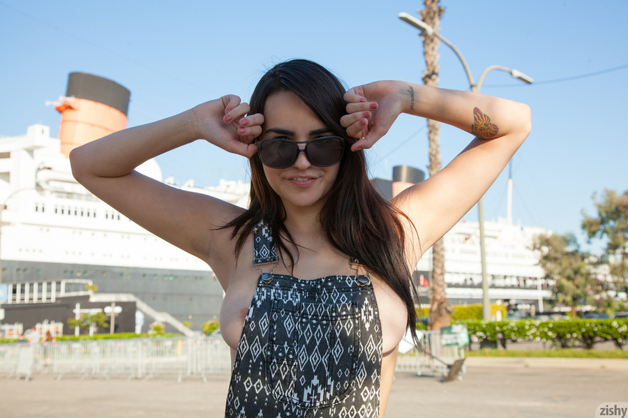 Brunette chick in a one-piece worn on her n - XXX Dessert - Picture 1