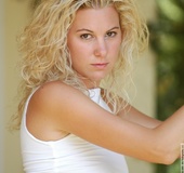 26 yo Kelly first time