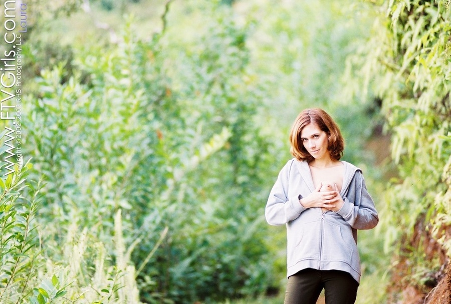 First time Laura public nudity - XXX Dessert - Picture 11