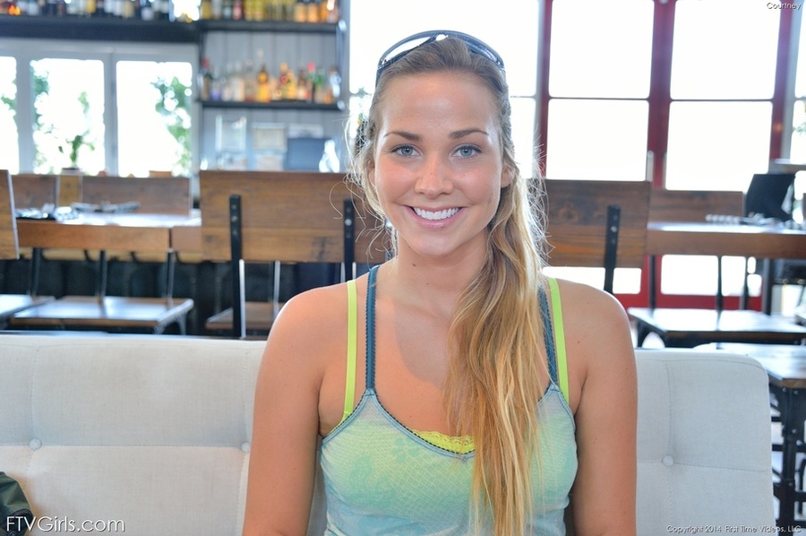 First time Courtney public nudity - XXX Dessert - Picture 1