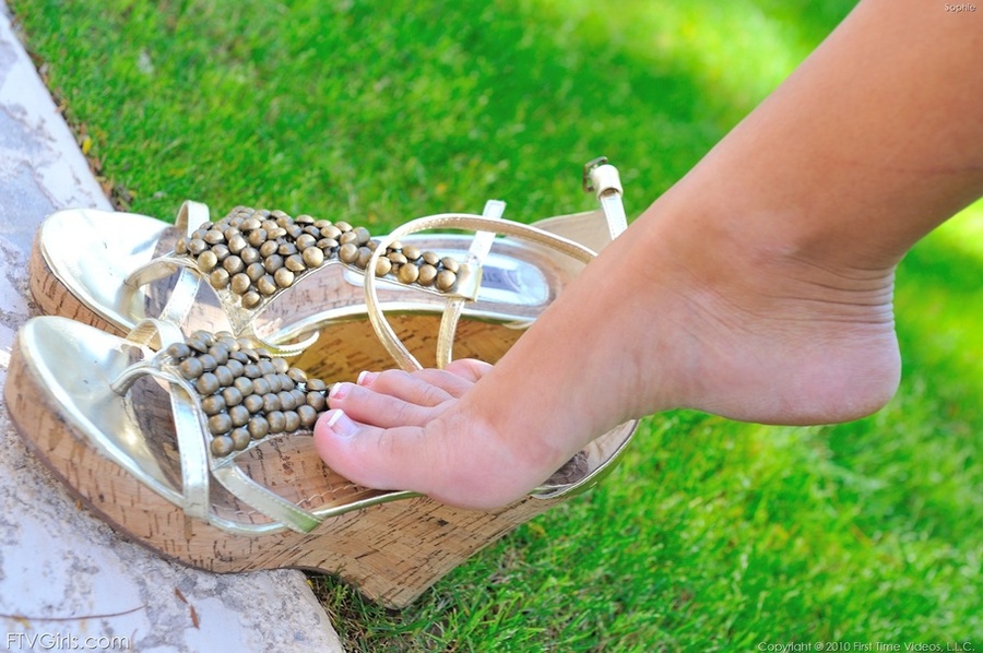 First time Sophie vibraking - XXX Dessert - Picture 7