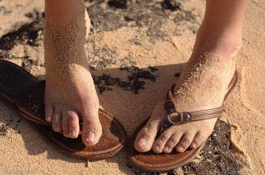 Teen Georgia Jones hard breast massage - XXX Dessert - Picture 3