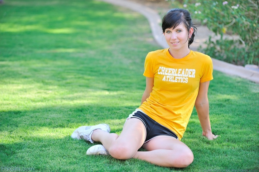 Small tits Tasha foot fetish scenes - XXX Dessert - Picture 1