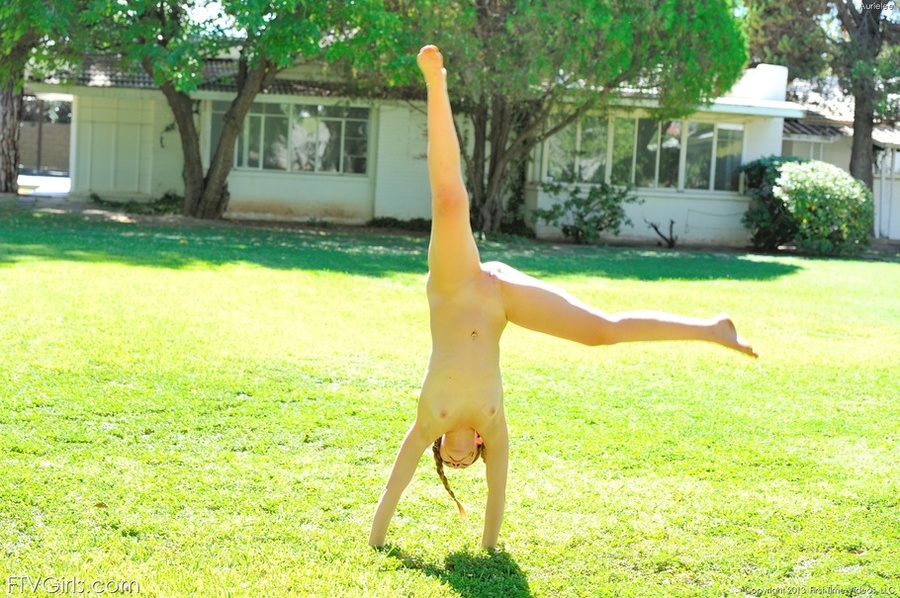 Glamour model Aurie Lee extreme closeups - XXX Dessert - Picture 10