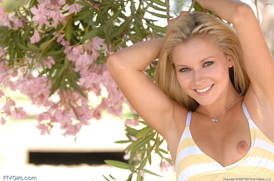 Glamour model Lena Biddle small tits - XXXonXXX - Pic 2