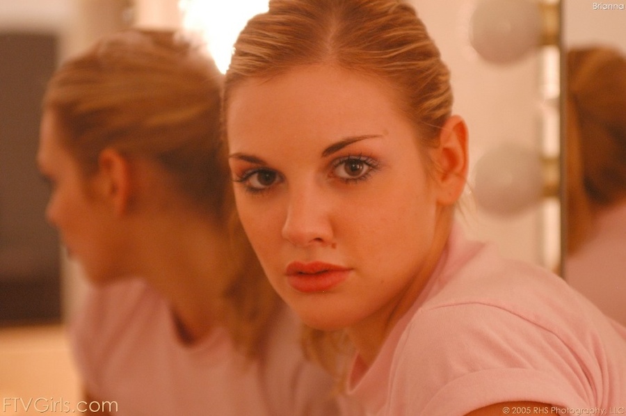 Small tits Brianna Luv erotica - XXXonXXX - Pic 11