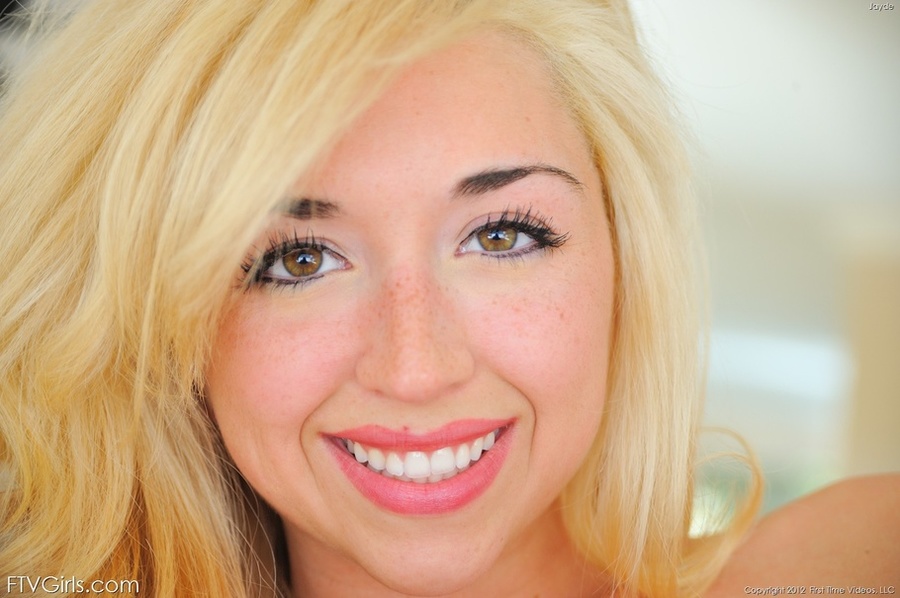 20 yo Jayde foot fetish scenes - XXXonXXX - Pic 8