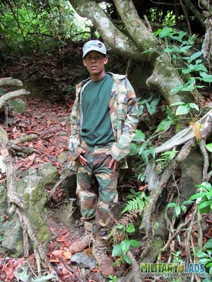 Young man drops his camo gear and gets in the river naked. - XXXonXXX - Pic 1