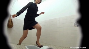 Hidden camera in toilet catches sweet babes dropping down to show ass to piss - Picture 7