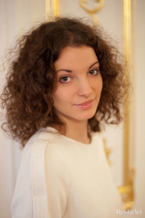 Cute spotless brunette drops white top t - XXX Dessert - Picture 2