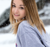 Petite blondie in big T-shirt strips to show hot ass, pussy and tits in