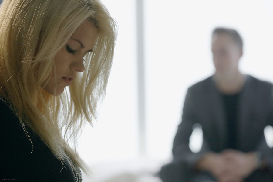 Slim blonde teeny in a black body and long  - XXX Dessert - Picture 3